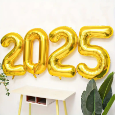 2025-ös Szilveszteri Parti Fólia Lufi Készlet- Arany party kellék