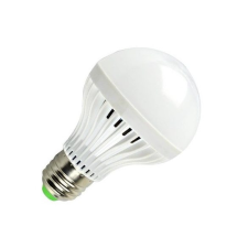 7W gömb alakú LED izzó, E27, meleg fehér izzó