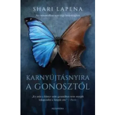 Alexandra Karnyújtásnyira a gonosztól egyéb e-könyv
