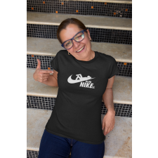  Aludni kell fekete póló egyedi ajándék