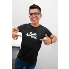  Aludni kell fekete póló egyedi ajándék