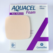 AQUACEL FOAM NEM ÖNTAPADÓ HABKÖTSZER 20 X 20 CM gyógyászati segédeszköz