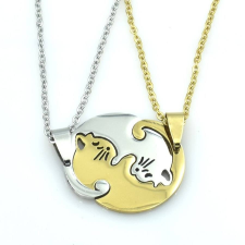 AZIZ Nemesacél arany-ezüst színű összebújó cicák páros medál nyaklánccal, 2 db medál