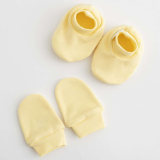  Baba pamut szett-kiscipő és kesztyű New Baby Casually dressed sárga 0-6m, vel. 0-6 h