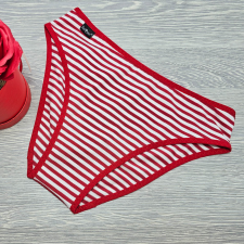 Barones bikini fazonú pamut női bugyi piros-fehér keskeny csíkos M női alsó