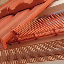  BB Műanyag lezárófésű téglavörös 1 m építőanyag