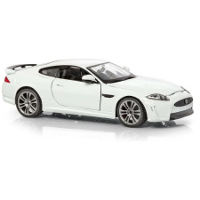 BBurago Plus 1:24 Jaguar XKR-S fehér autópálya és játékautó