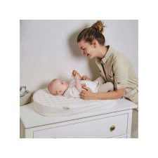 Bébé-jou Bébé Jou fűtött steppelt pelenkázó lap - Quilted Waves Hullámok (krémehér) pelenkázó matrac