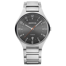 Bering Titanium férfi karóra Ø 39 mm Típus: 11739-772 karóra