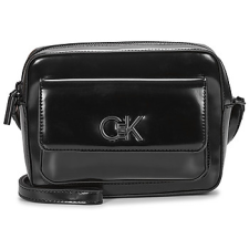Calvin Klein Jeans Válltáskák RE-LOCK CAMERA BAG_SHINY Fekete Egy méret kézitáska és bőrönd