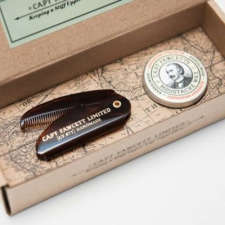 Captain Fawcett 's Expedition Strength Moustache Wax and Folding Comb Gift Box kozmetikai ajándékcsomag