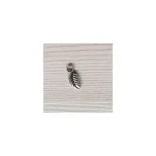  Charm, levél. Mérete: 6x15 mm dekorációs kellék