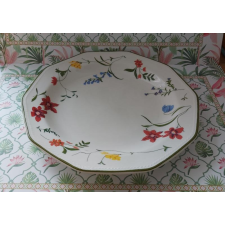 Churchill Floral Blooms kerámia lapos tányér 26,5 cm, 1 db tányér és evőeszköz