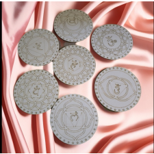 Csakra jelek fából – natúr színű, 11,5 cm dekorációs kellék