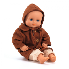 Djeco Játékbaba ruha - Őszi kabát sapkával, barna - Fall babakabát, overál, bundazsák