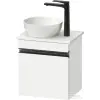 Duravit SIVIDA 40x29,5 cm-es, 1 ajtós alsószekrény fekete színű fogantyúval, pult, mosdó és csaptelep nélkül, balos, matt fehér SV4656LBD180000