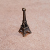  Eiffel torony, bronz szinű. Mérete: 15x36 mm