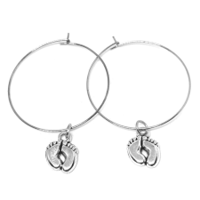  Ezüst színű Babatalp díszes karika fülbevaló fülbevaló