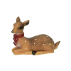  Fekvő őz sállal, polyresin. Mérete: 81x32x52 mm