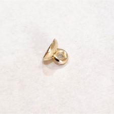  Fém gyöngykupak akasztóval, arany szinű. Mérete: 8x8 mm dekorációs kellék