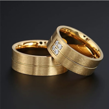  Férfi karikagyűrű, nemesacél, óarany színben, 13-as méret gyűrű