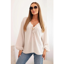 FiatalDivat Viszkóz blúz fodros nyakkivágással és brossal, 92320-as modell, bézs blúz