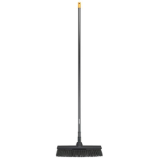Fiskars Solid univerzális kültériseprű (M) nyéllel takarító és háztartási eszköz