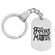 Focus on what matters kulcstartó, választható több formában és színben kulcstartó