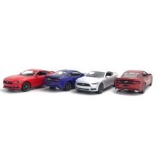  Ford Mustang GT 2015 piros autópálya és játékautó