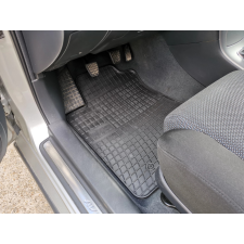 Frogum gumiszőnyeg TOYOTA Avensis II 2003-2009 (800) autószőnyeg