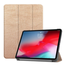 Gigapack Tok álló, bőr hatású (aktív FLIP, oldalra nyíló, TRIFOLD asztali tartó funkció) ARANY [Apple IPAD Pro 11 (2018)] (5996457834259) tablet tok