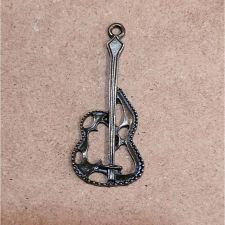  Gitár, bronz szinű. Mérete: 28x65 mm dekorációs kellék