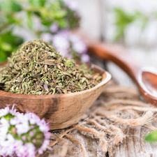 Greenmark Bio Borsikafű, morzsolt 300 g XXL alapvető élelmiszer
