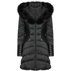 Guess Steppelt kabátok NEW OXANA JACKET Fekete EU L