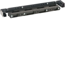 Hager UC820 Quadro lapos síntartó 160-630A, 4P, 30x10mm sínméretig villanyszerelés