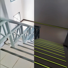  HANDY 11088C Ragasztószalag, csúszásmentes, 5 m x 50 mm, foszforeszkáló / fekete ragasztószalag
