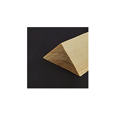  Háromszögléc, gyalult, fenyő (40x40mm) villanyszerelés