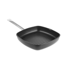 Hendi Grillserpenyő - barázdált felszín Titanium Professional, HENDI, 550x290x(H)55mm edény