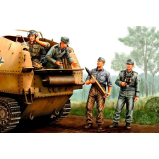  Hobby Boss German SPG Crew 1:35 (84402) makett