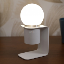  Hordozható asztali lámpa, 22 cm világítás