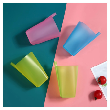  Integrált szívószálas pohár szett – 4 db, 360 ml, színes PJ120788 bögrék, csészék