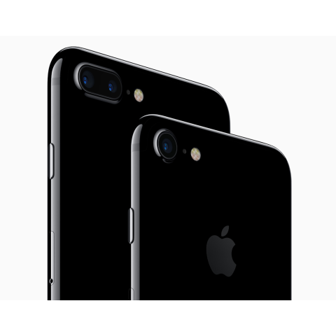 Apple iPhone 7 32GB SIMフリー 黒 バッテリー100%