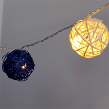 IRIS Gömb alakú fonott/rattan/4m/fehér + kék/20db LED-es/3xAA elemes fénydekoráció karácsonyfa izzósor