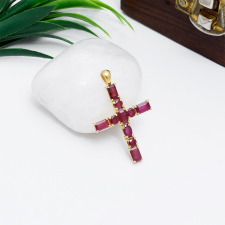  Kereszt Arannyal Bevont Ezüst Medál Madagaszkári Rubinnal, XMP102 medál