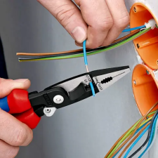 Knipex 13 96 200 T Elektromos szerelőfogó 200 x 65 x 28 mm fogó
