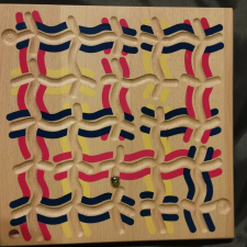 Kocka Kft. Golyós ügyességi játék fából kreatív és készségfejlesztő