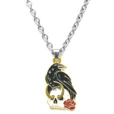  Koponyás-hollós medál ezüst színű lánccal medál