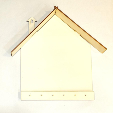  Kulcstartó alap, házikó alakú. Mérete: 22x28 cm dekorációs kellék