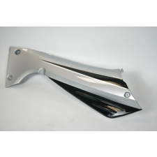 KYMCO Activ bal oldali ezüst burkolat Kymco  Vázak, idomok, kiegészítők Idomok, burkolat elemek egyéb motorkerékpár alkatrész