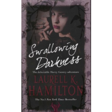 Laurell K. Hamilton SWALLOWING DARKNESS regény
